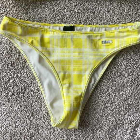triangl bathing suit!! - Picture 3 of 5
